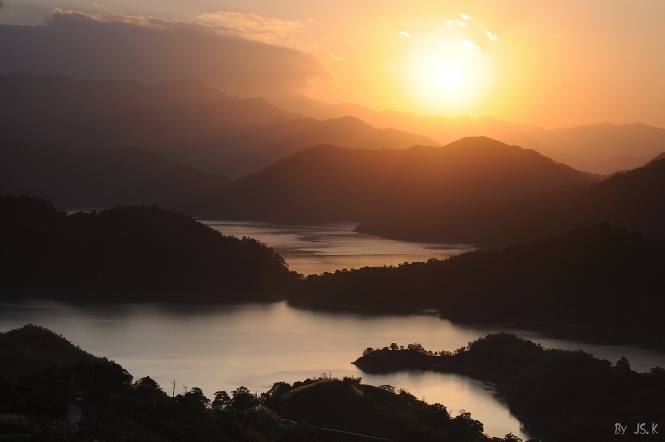 http://i.dcview.tw/gallery/201012/f19f02656df4f8a3217c4bb566c55605.jpg