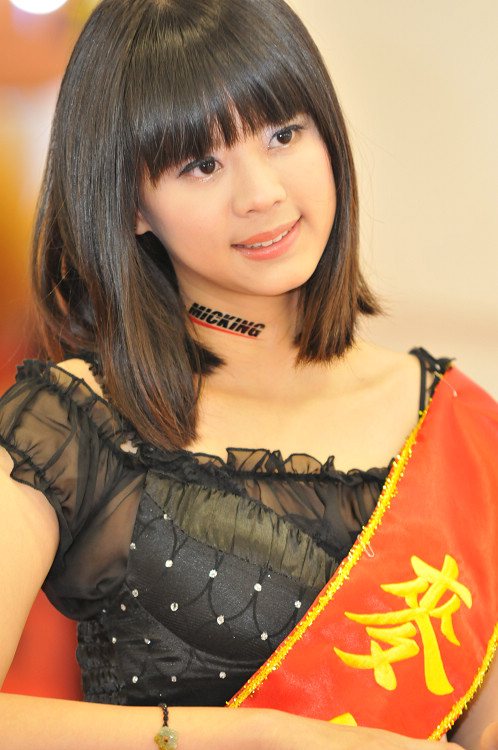 http://i.dcview.tw/gallery/201101/128de5e57823e2b89c2c8042f90dfeb3.jpg