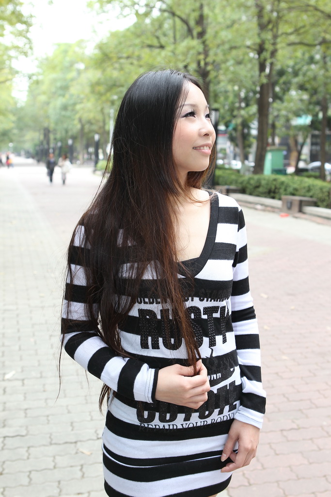 http://i.dcview.tw/gallery/201101/45d0b96867a83fff39f46cd4d8225c99.jpg