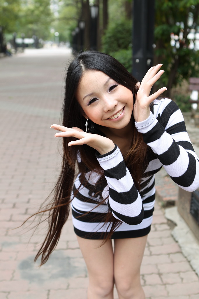 http://i.dcview.tw/gallery/201101/5c58639a83d27ff8039f8b4152d484e1.jpg