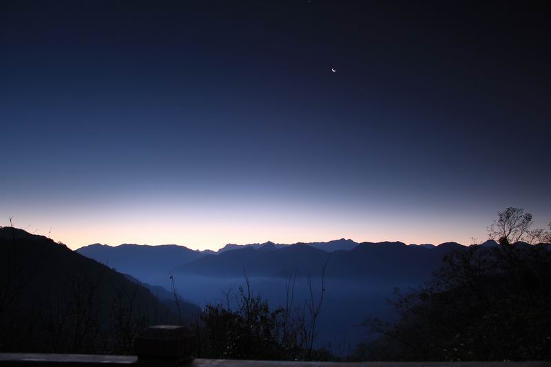 http://i.dcview.tw/gallery/201101/961b084918fc41286d3f0e36ee8dd433.jpg