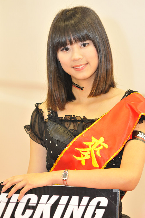 http://i.dcview.tw/gallery/201101/ed3be0195ed2416225d60186c3128bd3.jpg