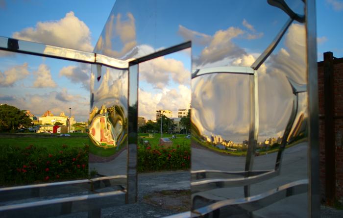 http://i.dcview.tw/gallery/201102/7a7fbd84d5bd40311662541618be7c51.jpg