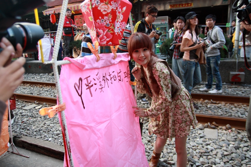 http://i.dcview.tw/gallery/201102/8c6eda273097a566f213a5b2de44837c.jpg