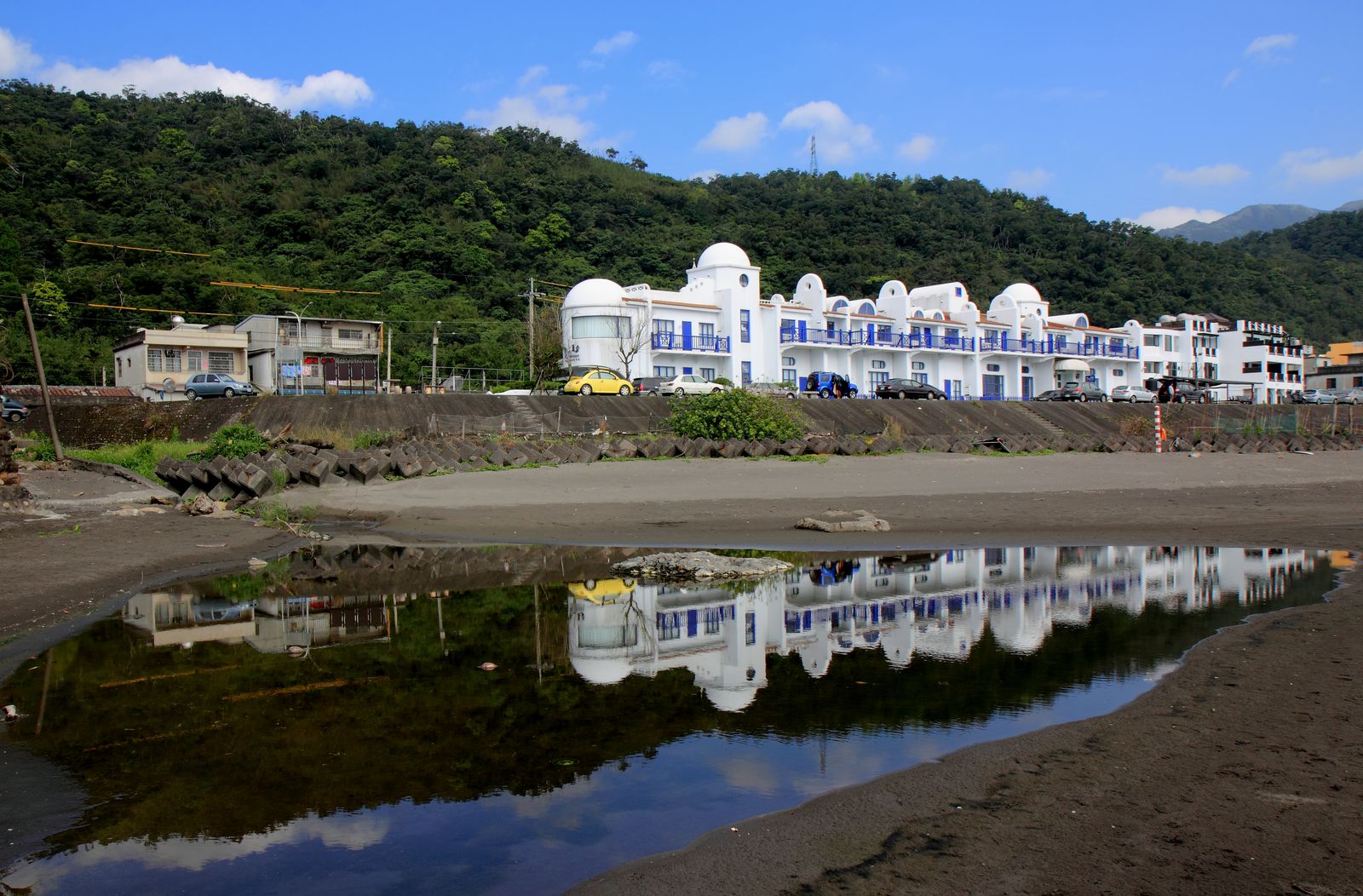 http://i.dcview.tw/gallery/201103/168468f8e8bbd98346b25f44f044d858.jpg
