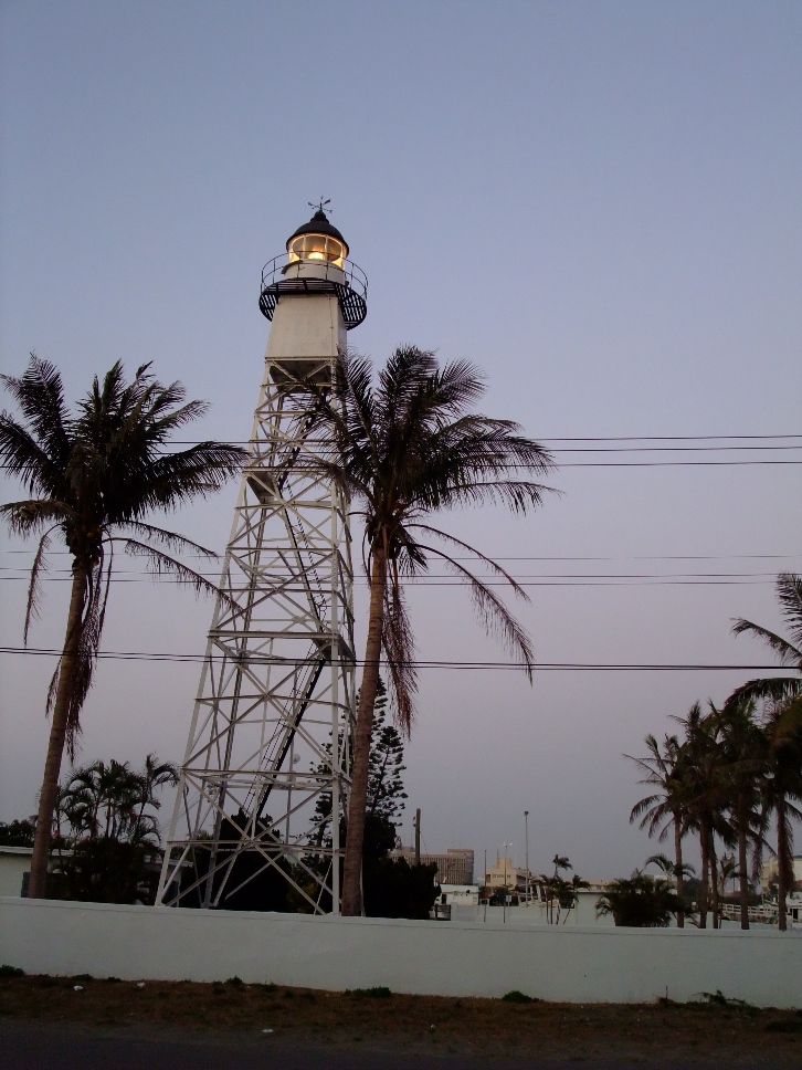 http://i.dcview.tw/gallery/201103/5acf37a225e2a64e2fb66b07103af189.jpg
