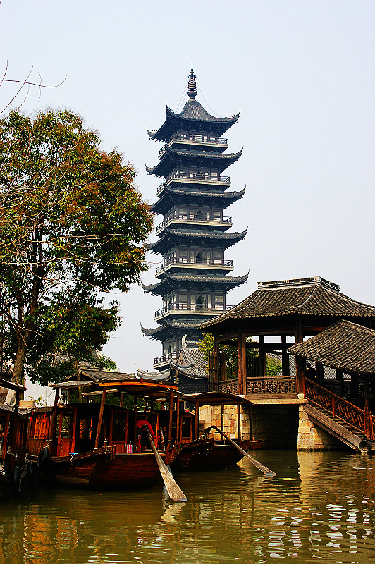 http://i.dcview.tw/gallery/201103/a0803ce52e610d47f9b0f323154c1ebe.jpg