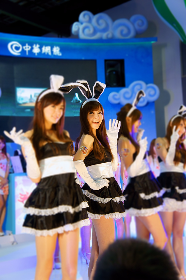http://i.dcview.tw/gallery/201103/bf90c08071c0b183bac6038c0b55b330.jpg
