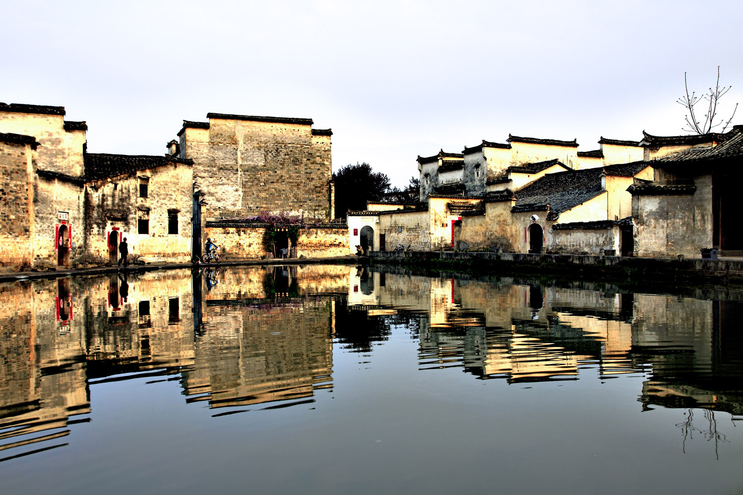 http://i.dcview.tw/gallery/201104/95608f1cb34793b5778e0b47e1e4171a.jpg