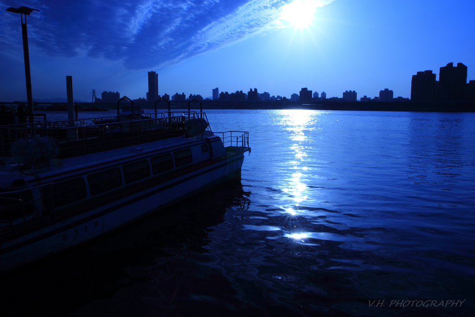 http://i.dcview.tw/gallery/201104/a8c38eab5c9af3957c484c5bbbb38342.jpg