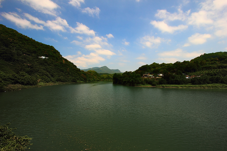 http://i.dcview.tw/gallery/201105/073f25194d2398c8a92febd398d0229c.jpg