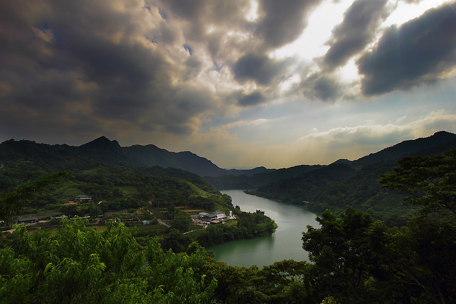 http://i.dcview.tw/gallery/201105/22a1e4c2712eb0fd4239d774a9db5860.jpg