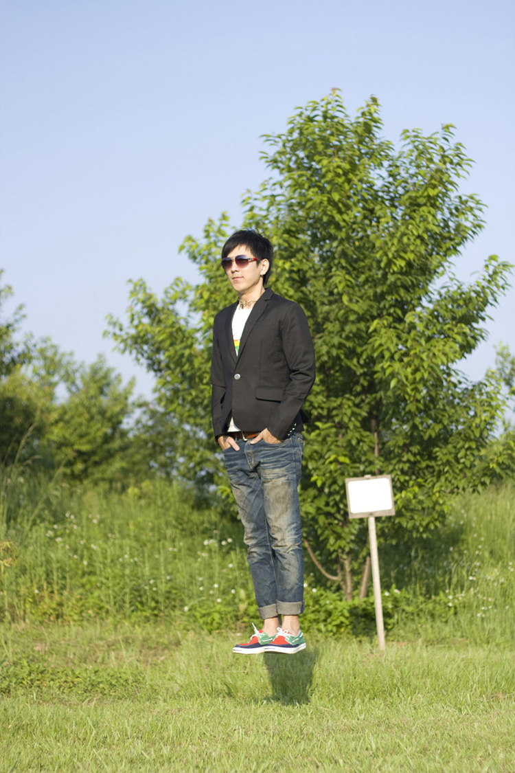 http://i.dcview.tw/gallery/201105/af8fd7aa76b549bc13652615e47a352d.jpg