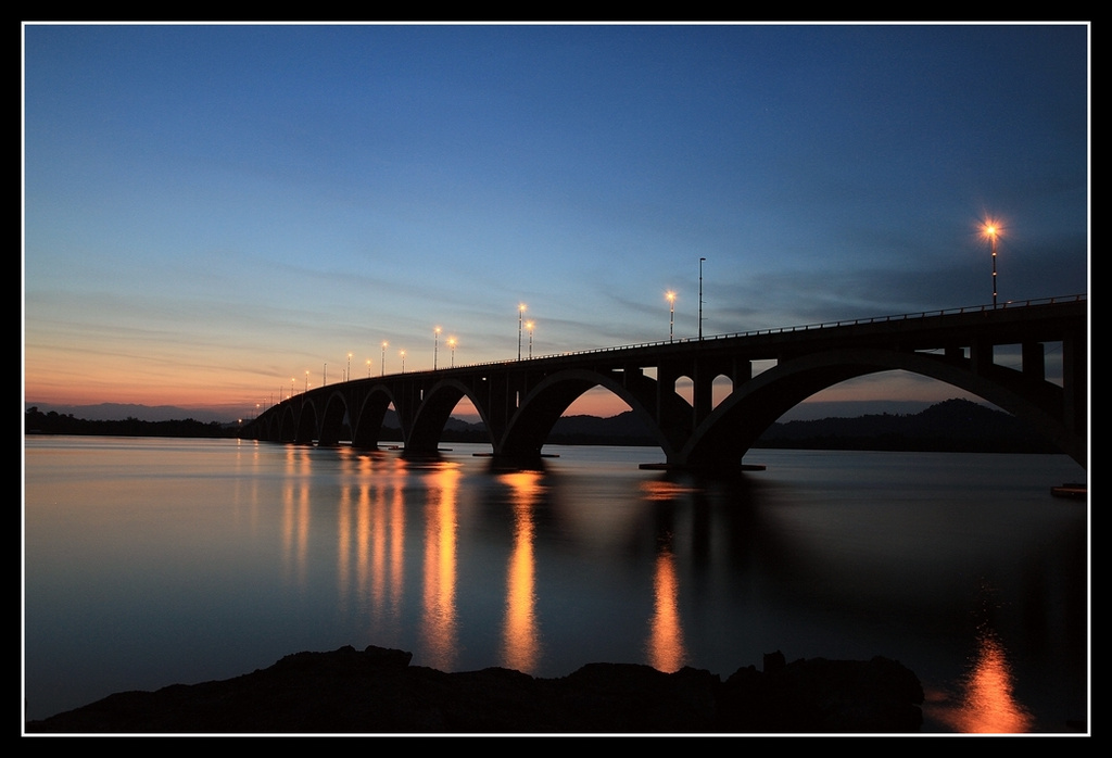 http://i.dcview.tw/gallery/201105/c79d7c3b2cb2c000b7fb244fd7e7eca1.jpg