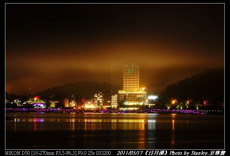 http://i.dcview.tw/gallery/201105/e22880bab6393f87a67bde1a5b54ce1a.jpg