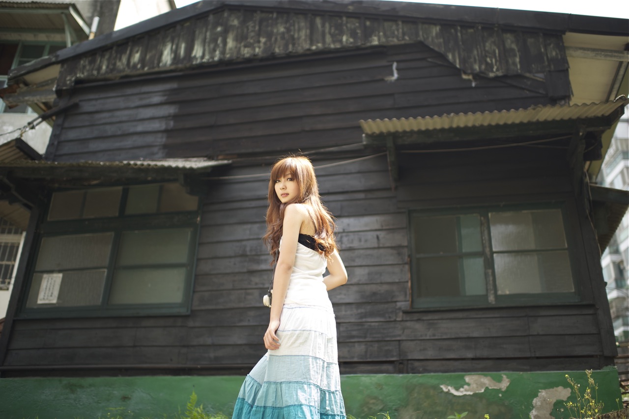http://i.dcview.tw/gallery/201105/ef8200b1366b1e4d209d0ed33c86a3aa.jpg