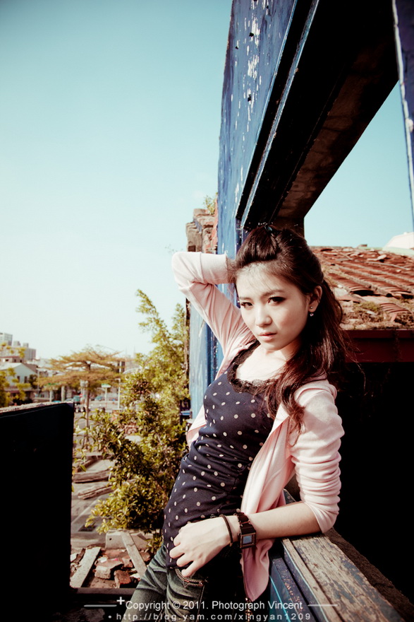 http://i.dcview.tw/gallery/201106/4a818eccc00b0f87904a9465a5fe4d6b.jpg