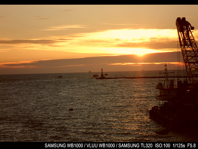 http://i.dcview.tw/gallery/201106/dfe5dae55ce8796431de6c91b720fb8e.jpg