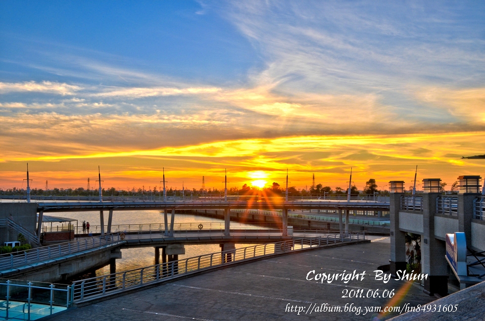 http://i.dcview.tw/gallery/201106/f441ece8b5bb645d38188ab06cfc5a2a.jpg