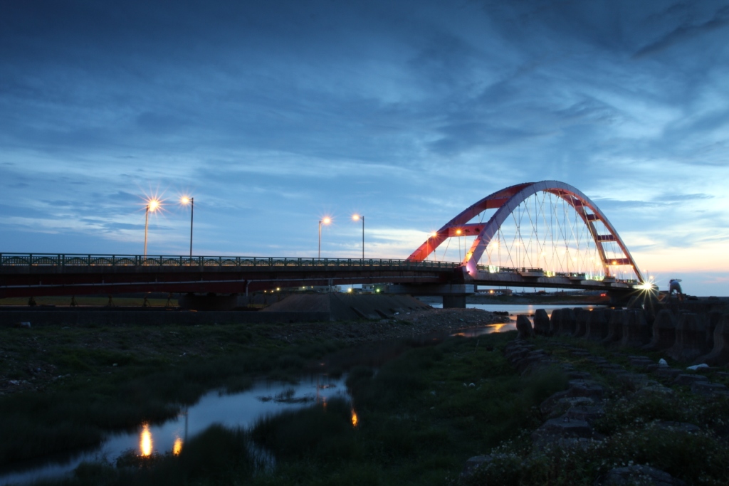 http://i.dcview.tw/gallery/201107/1c6330f0f5f1dbd4076d68ffec262e4e.jpg