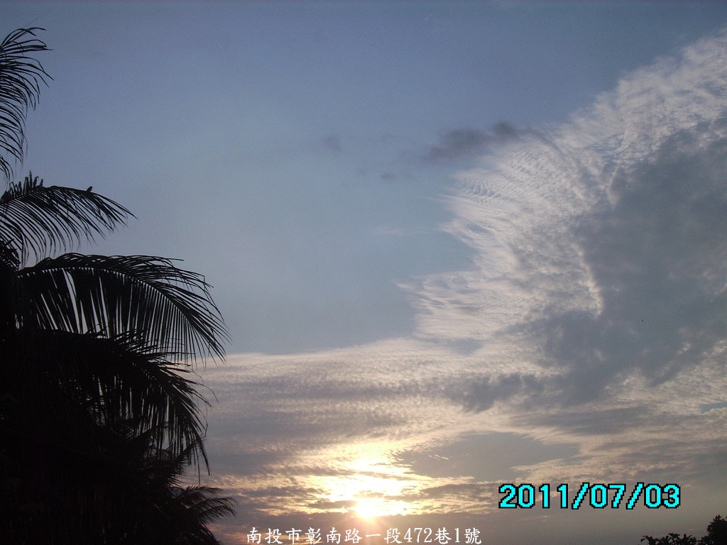 http://i.dcview.tw/gallery/201107/4950bce2679b9810296a1493fb12c4b9.jpg