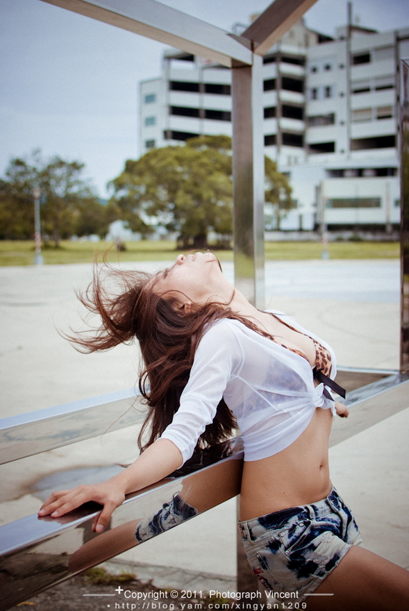 http://i.dcview.tw/gallery/201107/4bc3cbe1a192af2d99a1318dda0bf5a5.jpg
