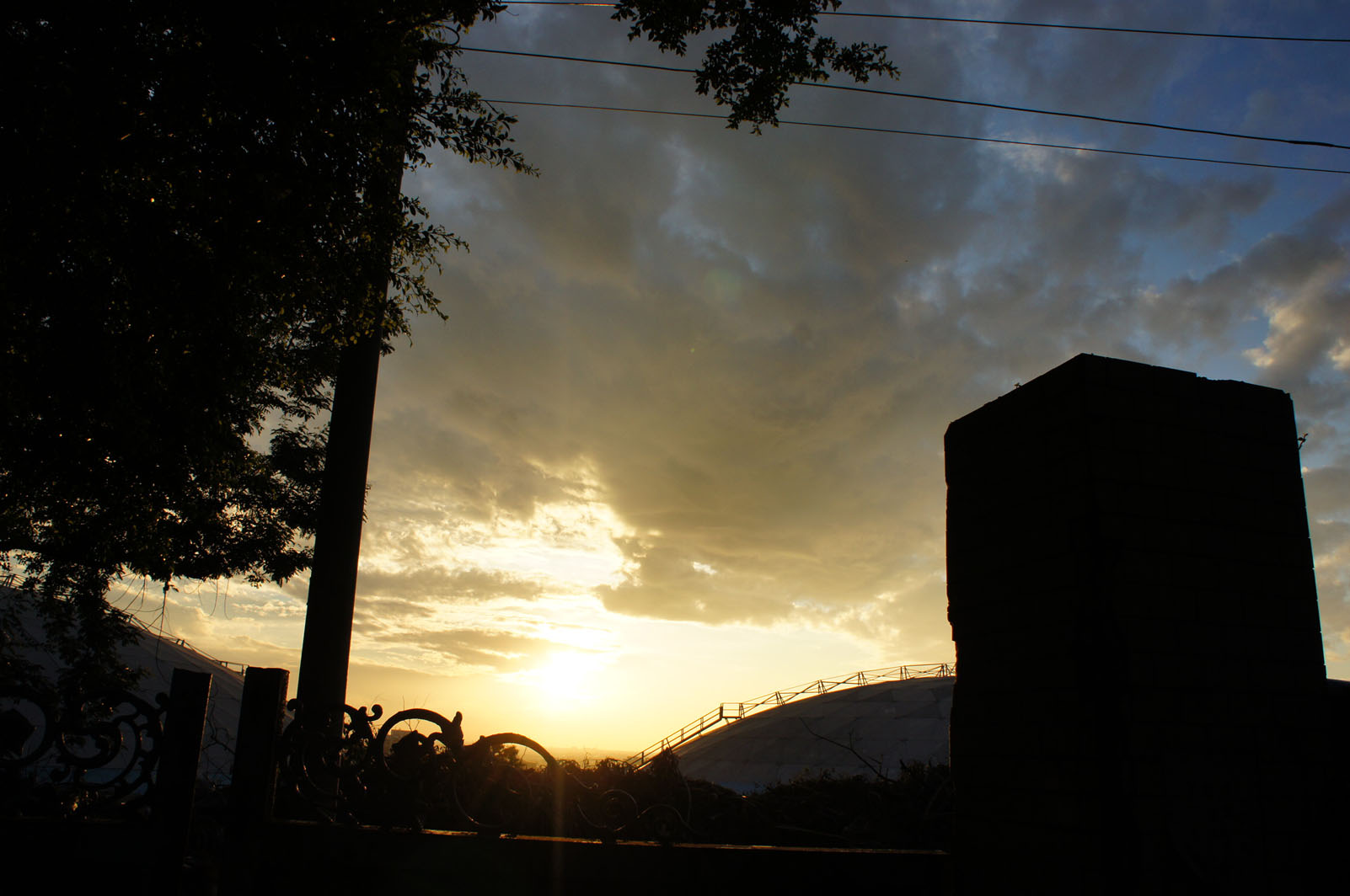 http://i.dcview.tw/gallery/201107/648257030552b63f0b13f5c9c6bada29.jpg