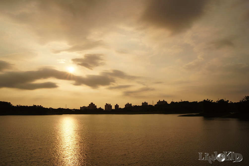 http://i.dcview.tw/gallery/201107/8666ed027969b4d91653e2ef5ce94606.jpg