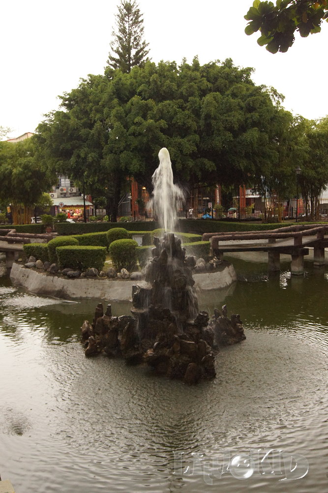 http://i.dcview.tw/gallery/201107/b284aea3ee4dc8d4192bce1dfae9059c.jpg