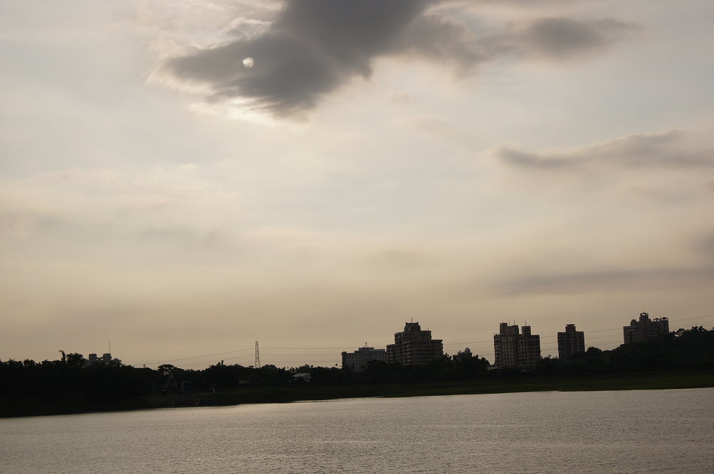 http://i.dcview.tw/gallery/201107/d722609c5fc36451a66255223912667d.jpg