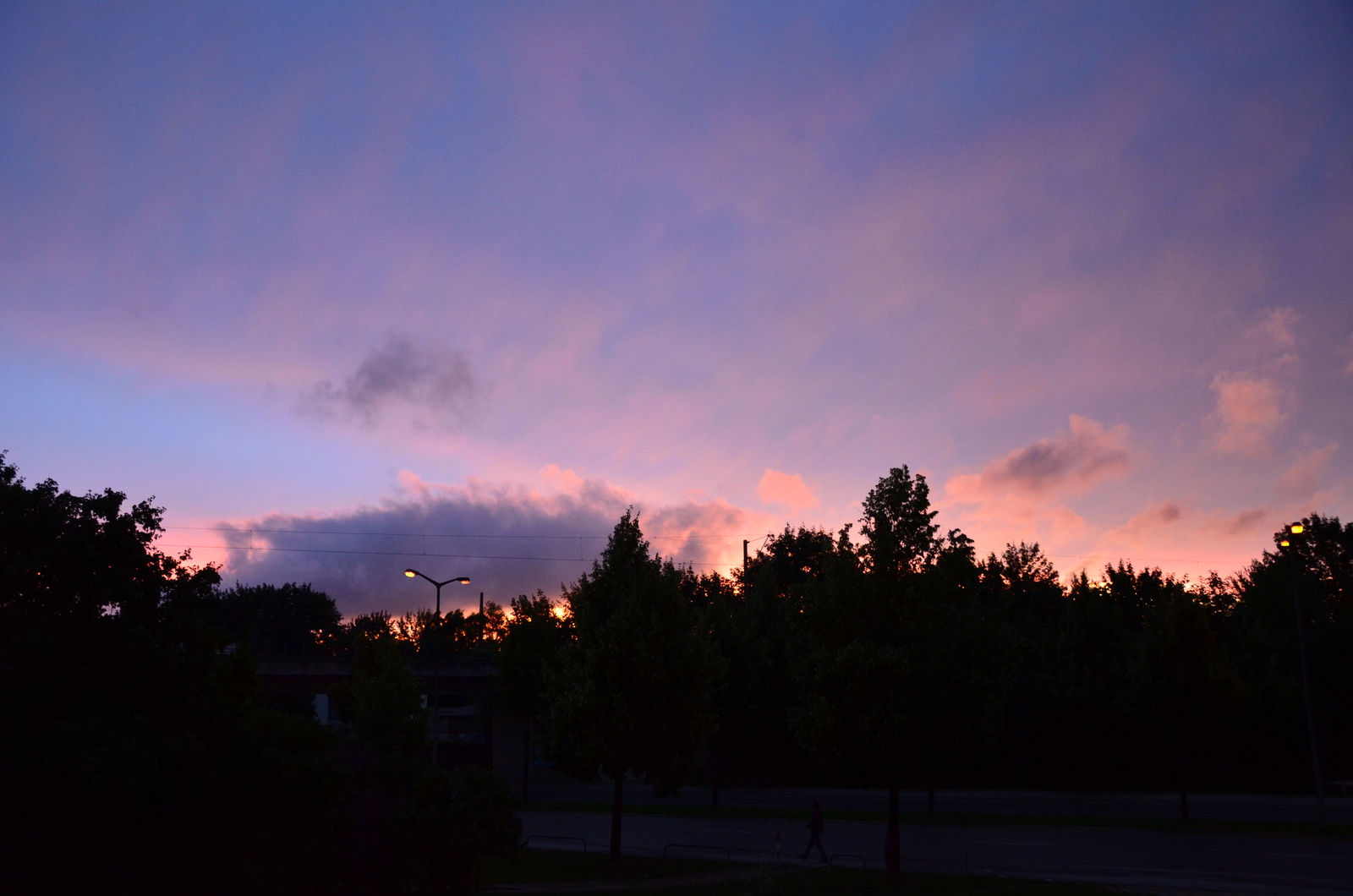 http://i.dcview.tw/gallery/201107/f1195d56b7e14d100a1f57f442db0465.jpg