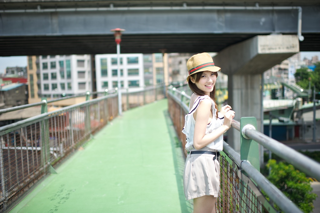 http://i.dcview.tw/gallery/201108/371dec271872e7c798c5145a1e48d486.jpg
