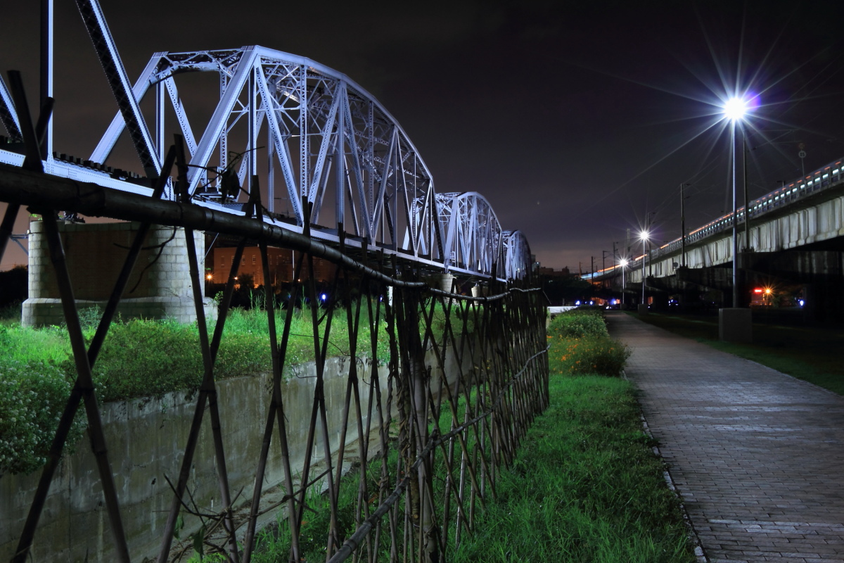 http://i.dcview.tw/gallery/201108/42729b78ad24e8b06e4c0fdb547dc9b7.jpg