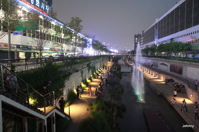 http://i.dcview.tw/gallery/201108/452f4e3976c6e37bb7a8acb786cc923a.jpg