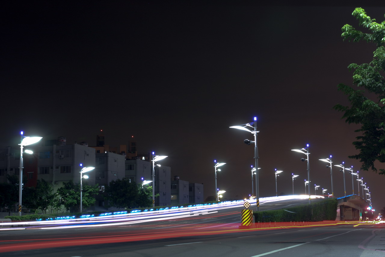 http://i.dcview.tw/gallery/201108/7a5381c3a4d0f4cc23c6e487d3ddf191.jpg