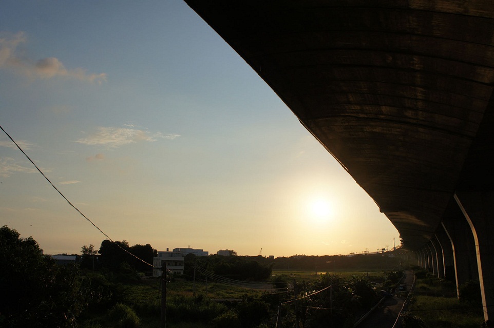 http://i.dcview.tw/gallery/201108/7c6f183b1c79bdf7995e287364480a8c.jpg