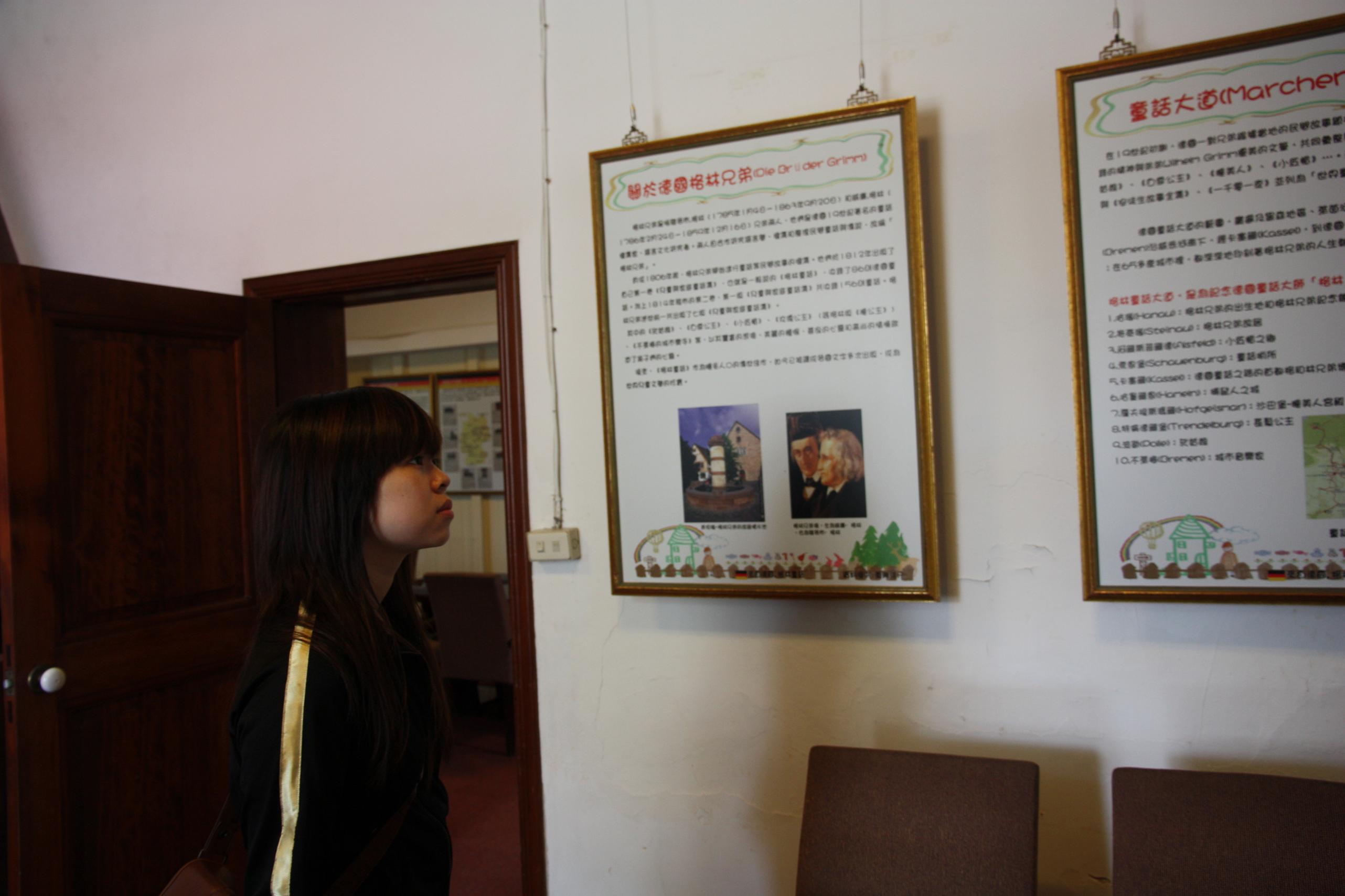 http://i.dcview.tw/gallery/201108/c38468b75640c286bac259934f46844e.jpg