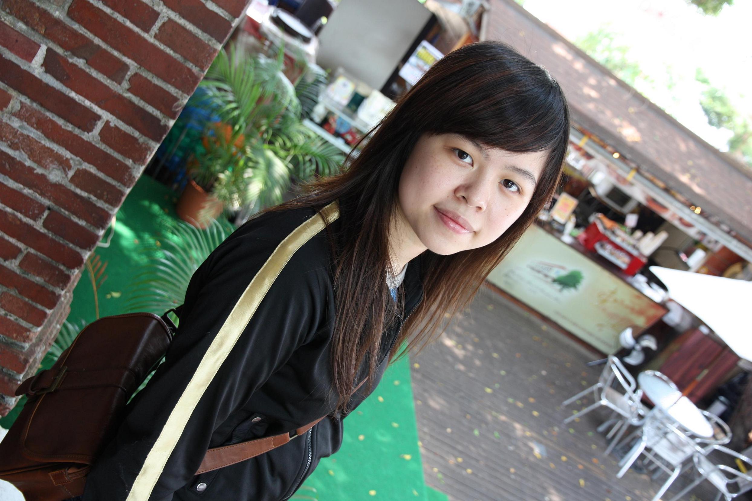 http://i.dcview.tw/gallery/201108/d2daae7fc1828f7cd2b78770b664898c.jpg