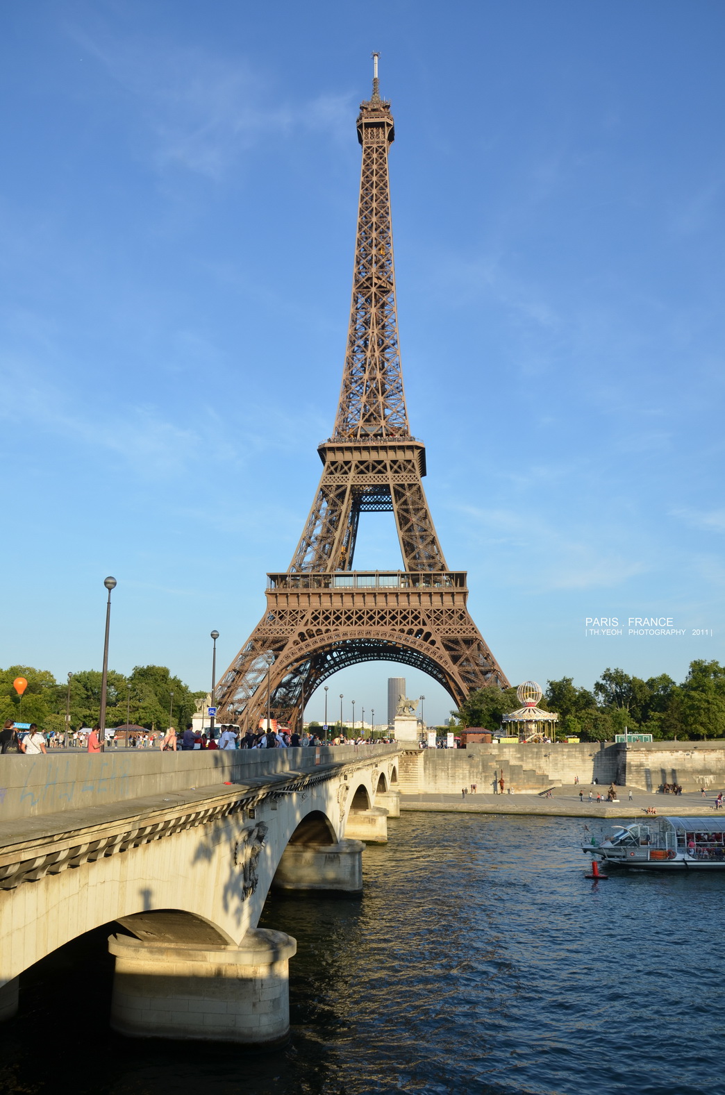 http://i.dcview.tw/gallery/201108/d5b226b844b91ed03a3dfced91494e5a.jpg