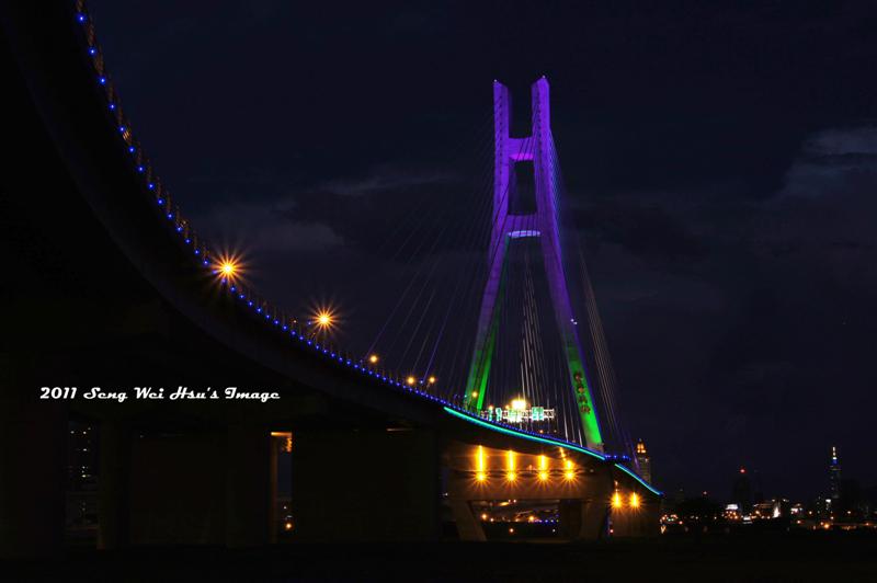 http://i.dcview.tw/gallery/201108/d8e74624cf18e2d7300bae6ceee6513e.jpg