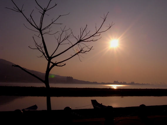 http://i.dcview.tw/gallery/201108/e99be361b5813c9f65f2fa70b820dbb1.jpg