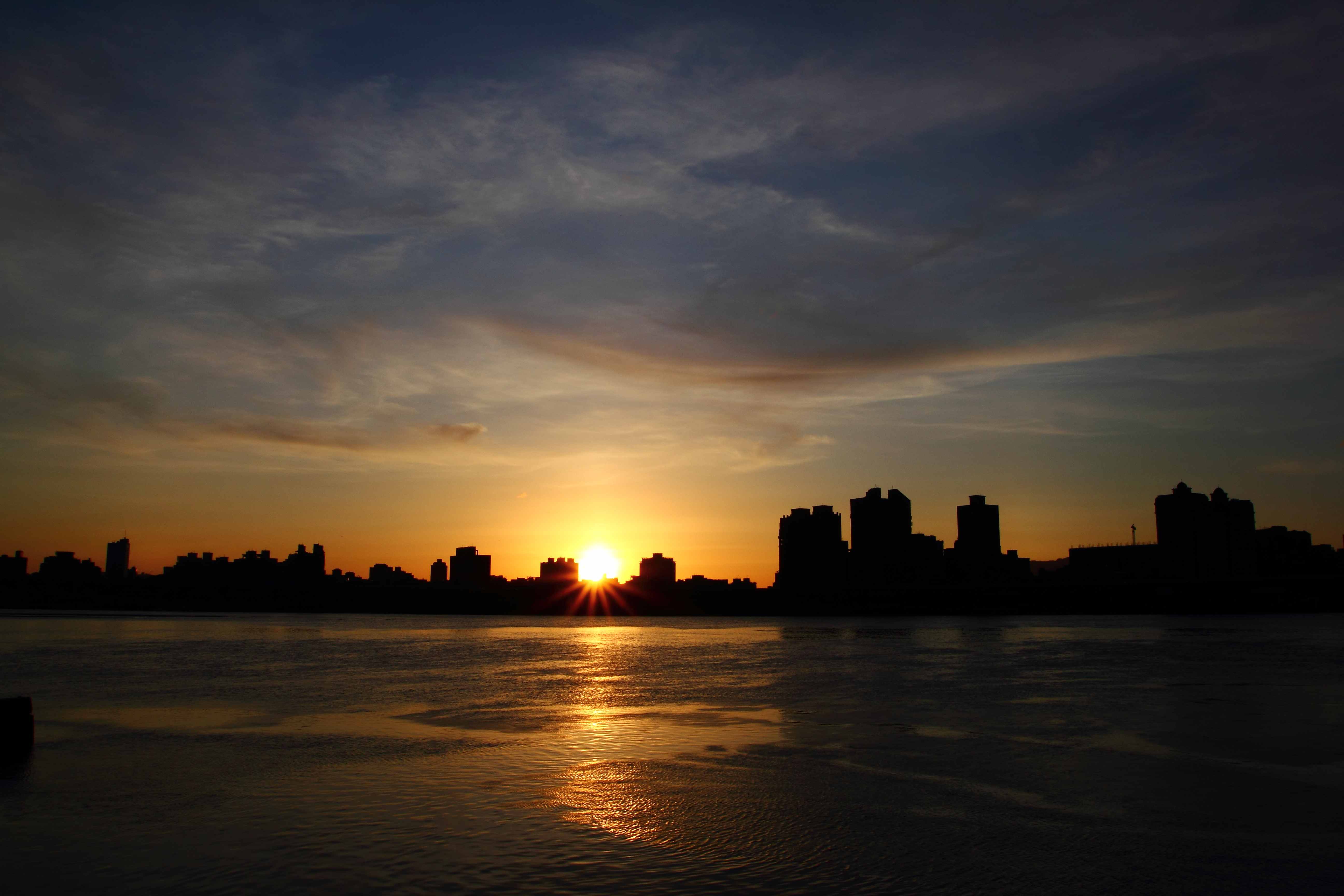 http://i.dcview.tw/gallery/201109/03cb284262369c9027c7a08a1cf9f8c9.jpg