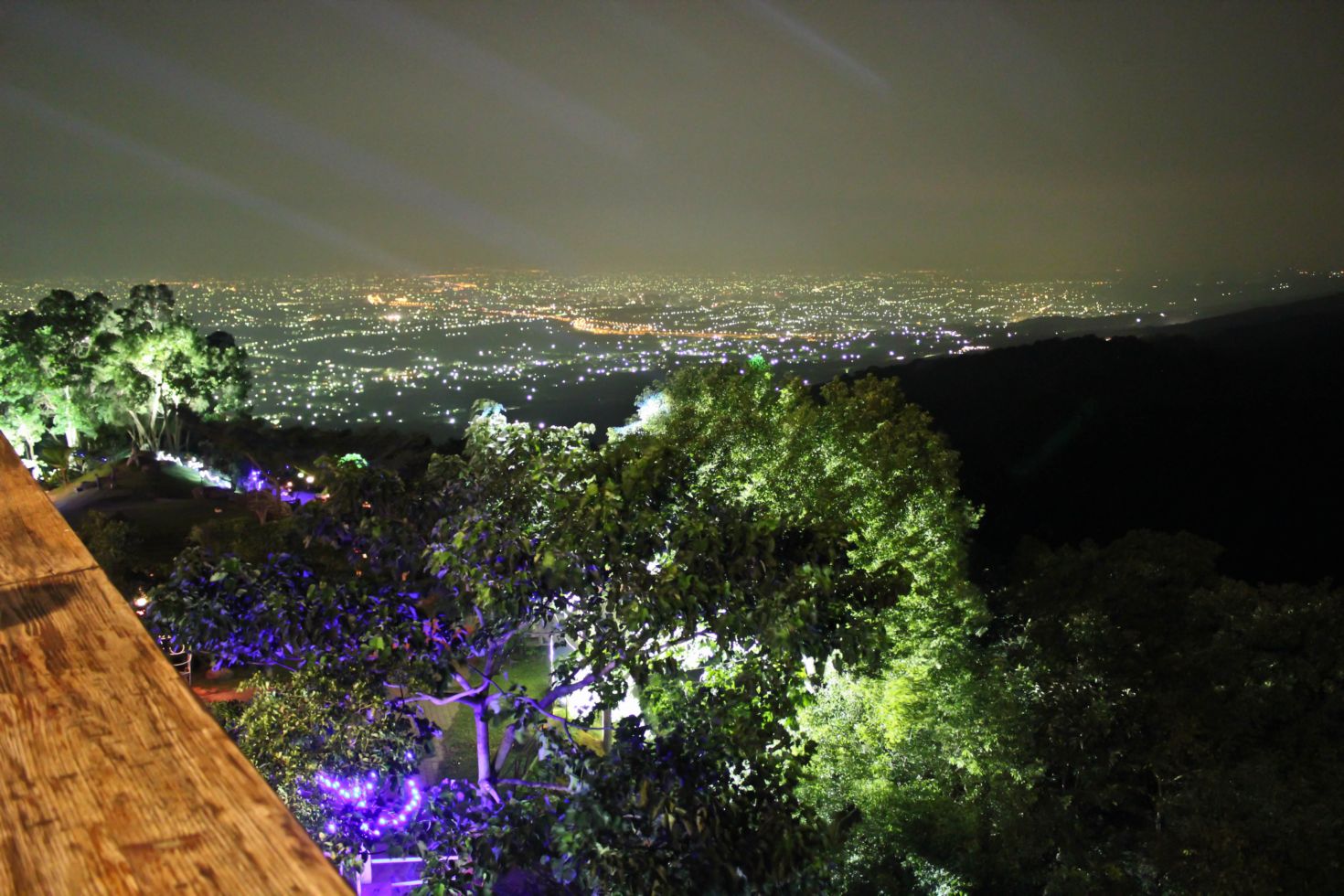 http://i.dcview.tw/gallery/201109/0b12978d58c6b51ce9a935b3aecba7a2.jpg