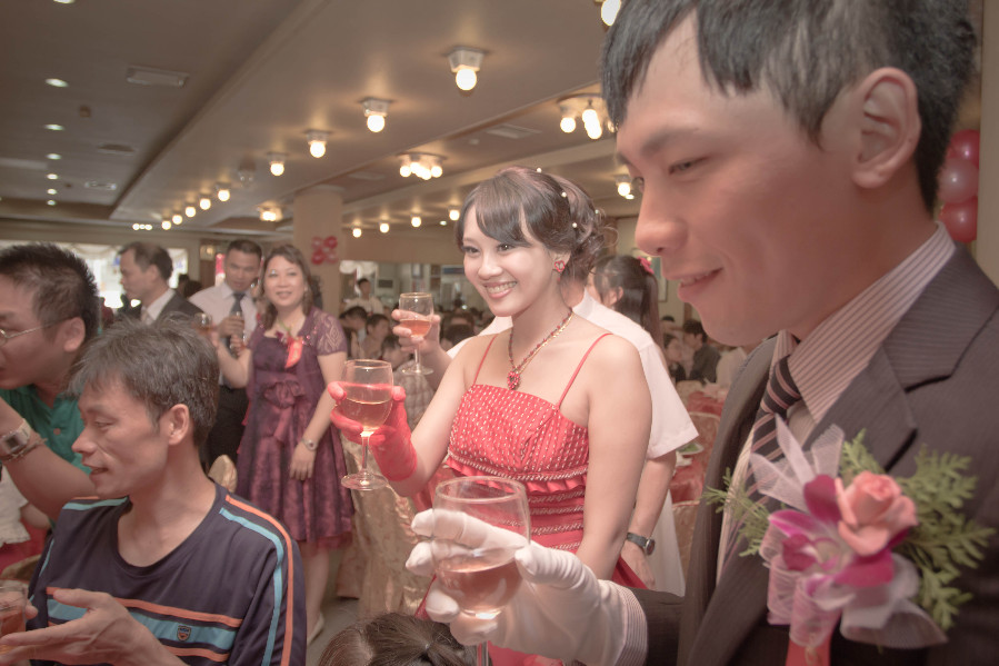 http://i.dcview.tw/gallery/201109/22571e2f4e13bbf8e4da76c7454ea74f.jpg