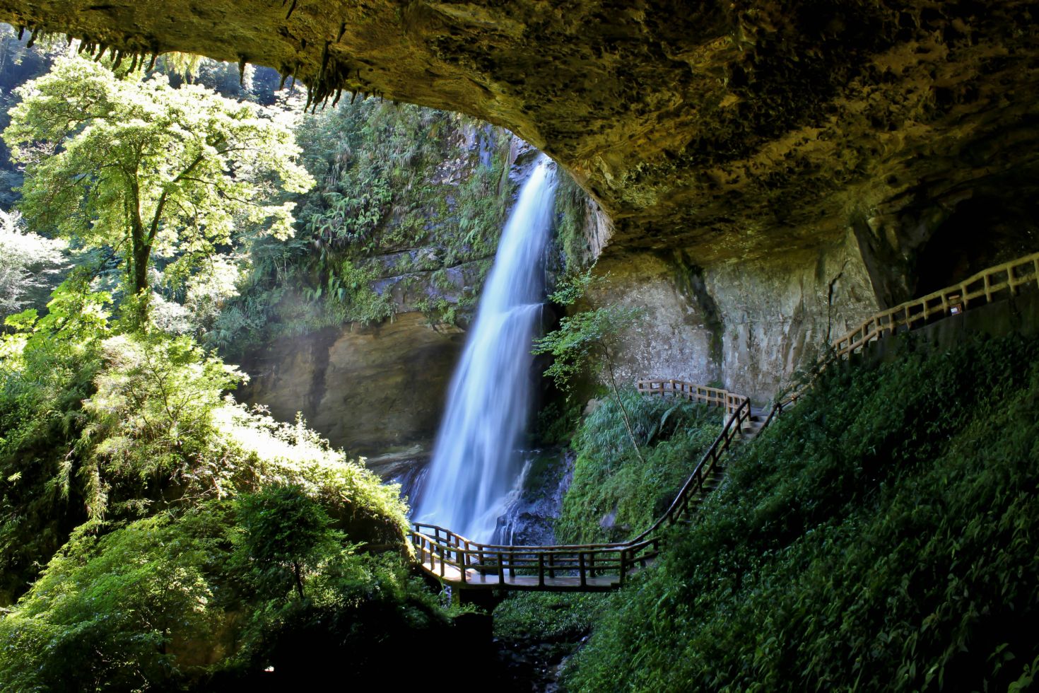http://i.dcview.tw/gallery/201109/98597c7f2393d18186253d75b0b83ec0.jpg