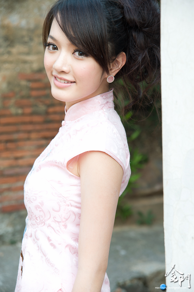 http://i.dcview.tw/gallery/201109/ba51c89b2797d7757345cca8e1760ea9.jpg