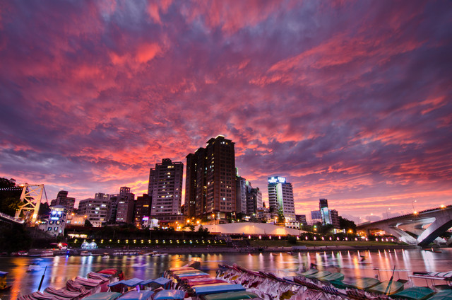 http://i.dcview.tw/gallery/201109/ce7eedda64fab1c9f50104defdc5da77.jpg