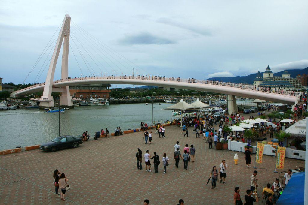 http://i.dcview.tw/gallery/201110/0c26663424f08f837394148259694d1c.jpg