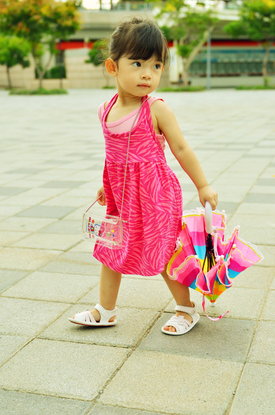 http://i.dcview.tw/gallery/201110/2d45e4a215d9b4a8842710d8810f35c0.jpg
