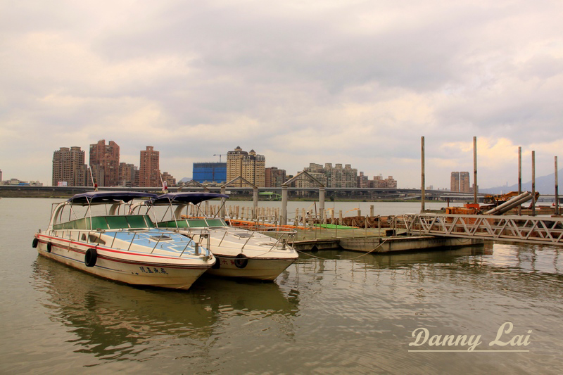 http://i.dcview.tw/gallery/201110/32a092af192fadb3839cc4a97ccf7f80.jpg
